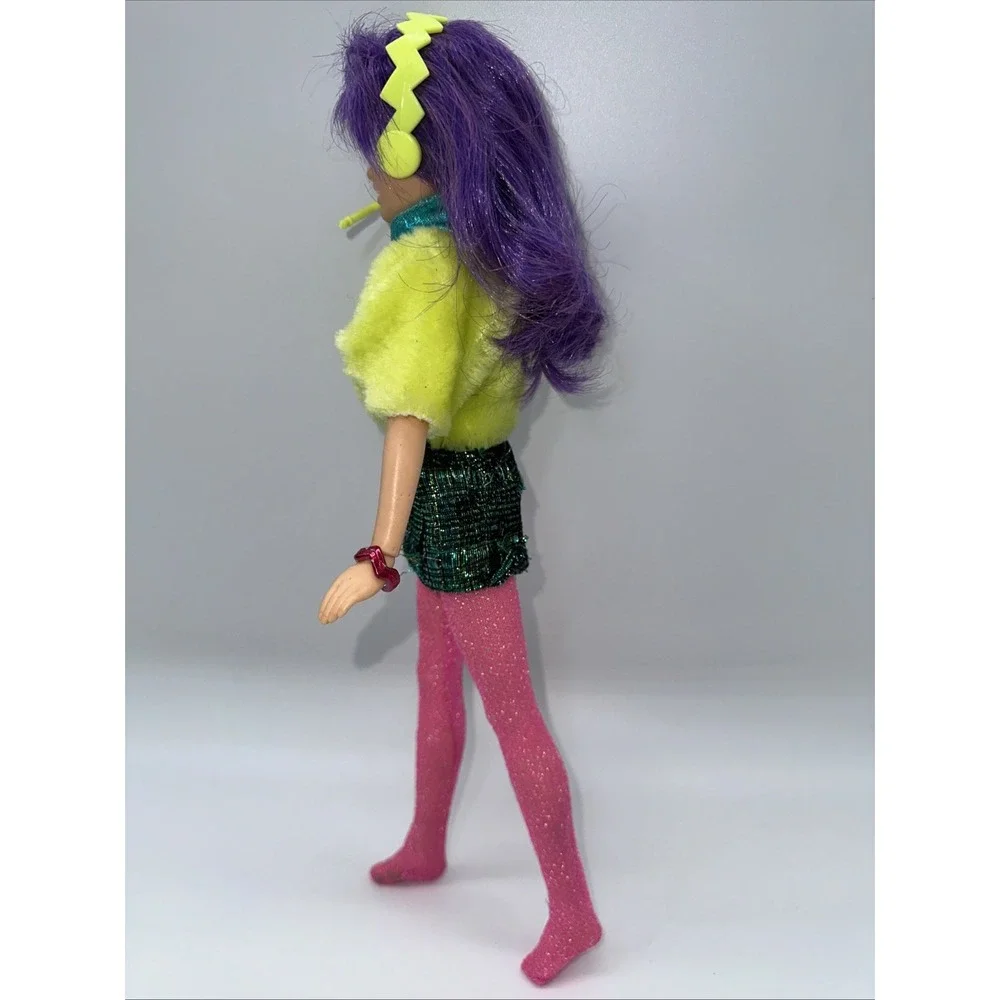 Vintage 1986 Jem And The Holograms Misfits Clash Doll Hasbro Outfit Accessories